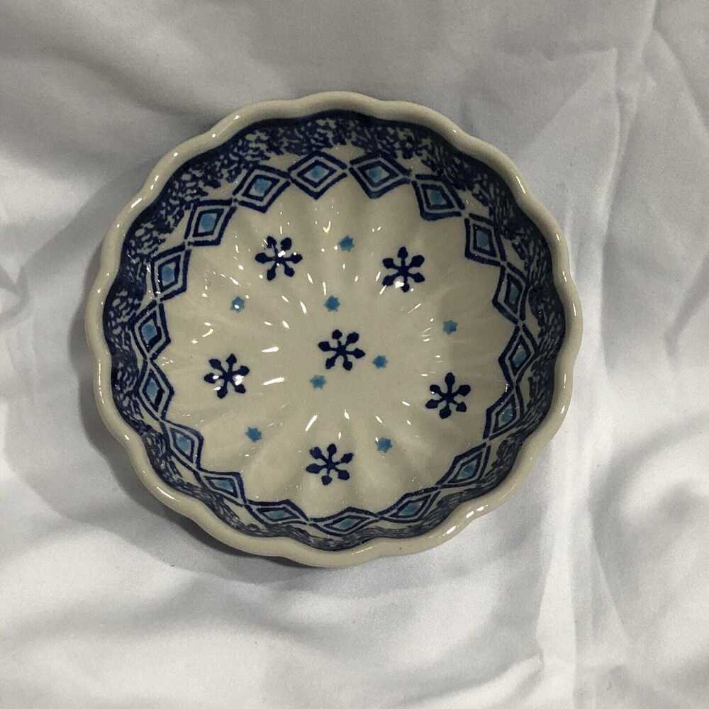 Boleslawiek Small Round Flutted Rim Blue White Diamonds Snwflk Polish Pottery